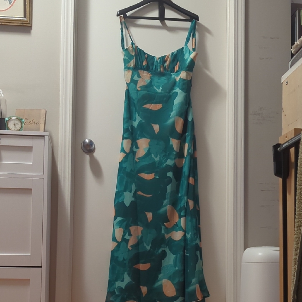 Billy J Dress NWT
